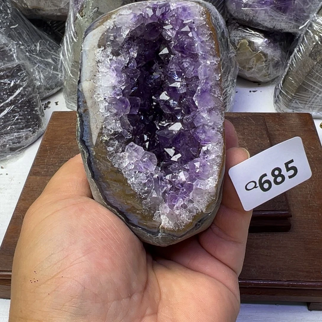 未镶嵌水晶大型摆件（非配饰）