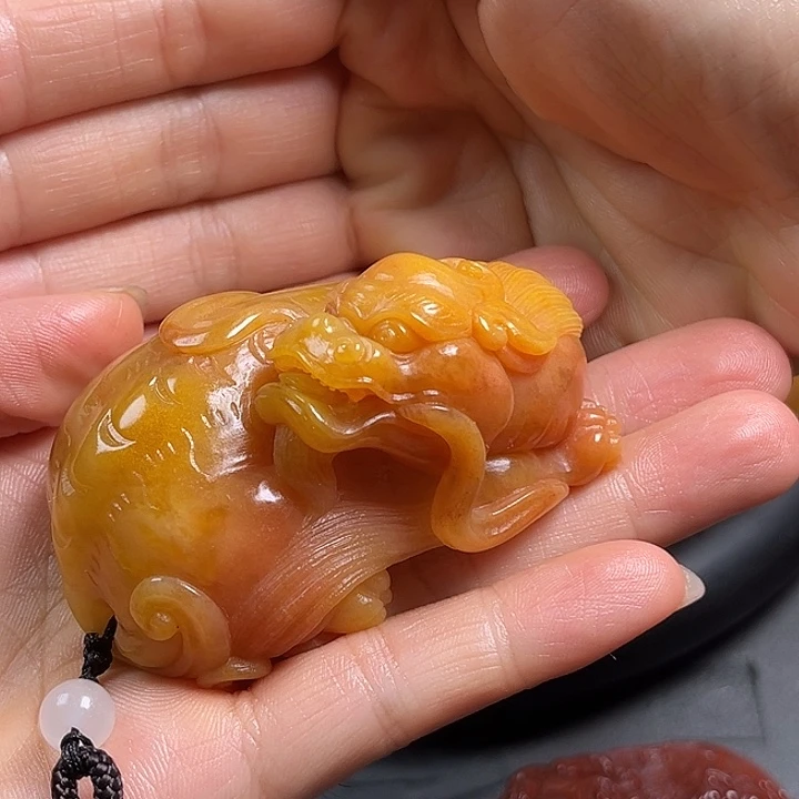 用***9寿山石手把件把玩