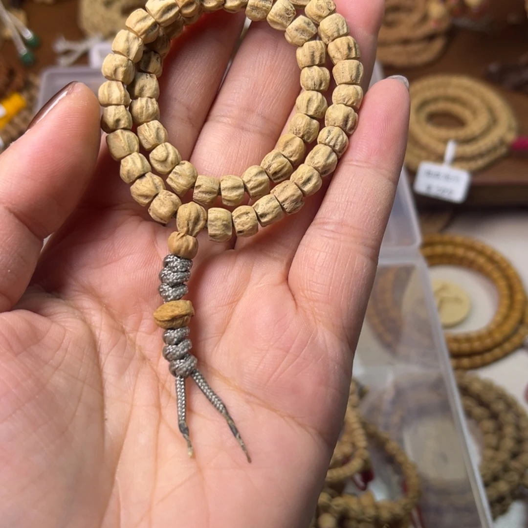 ****慌柏香籽/百香籽吊坠