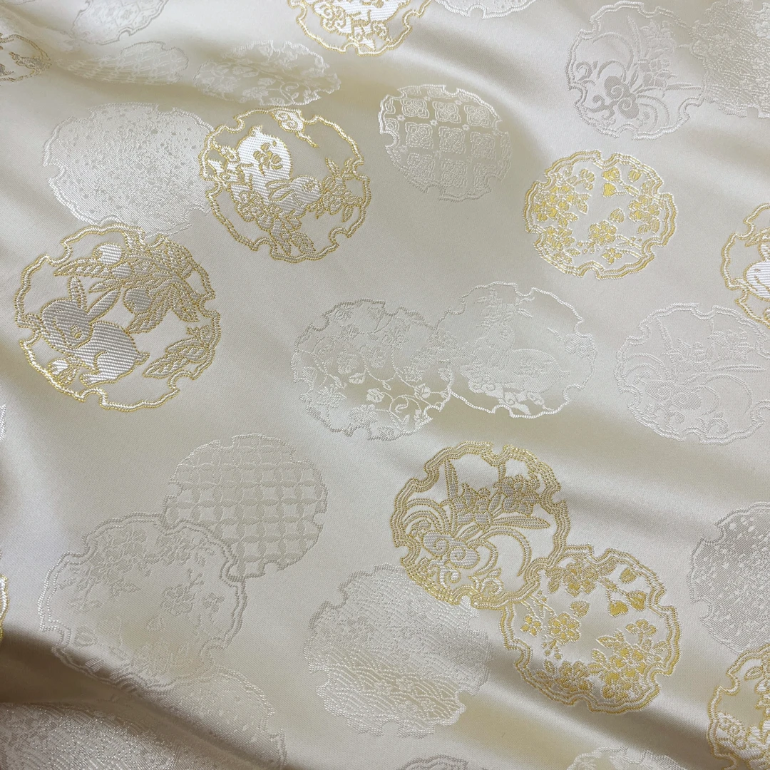 奶油米白事事如意兔 幅宽75公分 提花国风服装面料手工面料