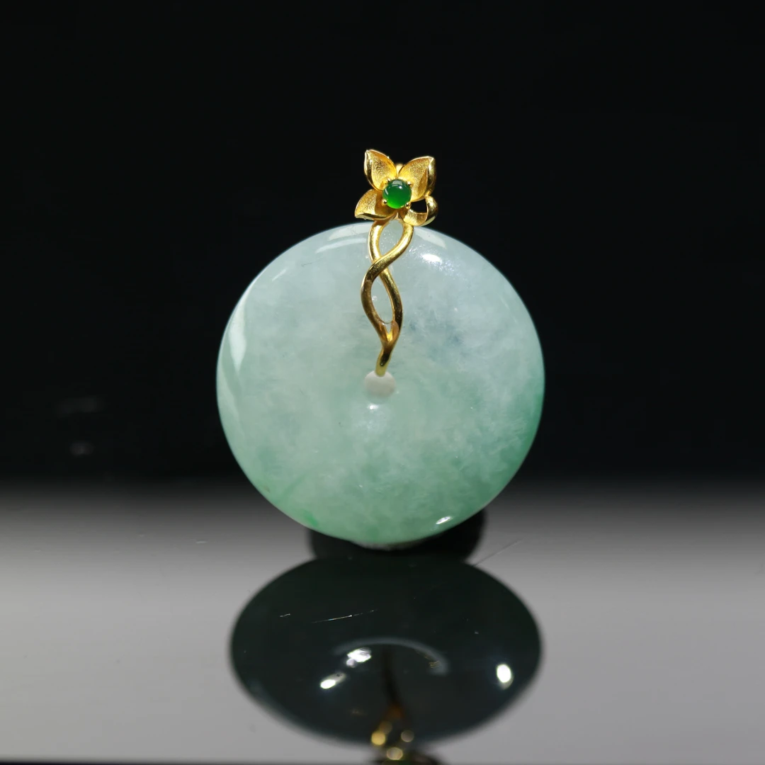35天然缅甸翡翠A货18k金平安扣/600543/上海嘉禾拍卖