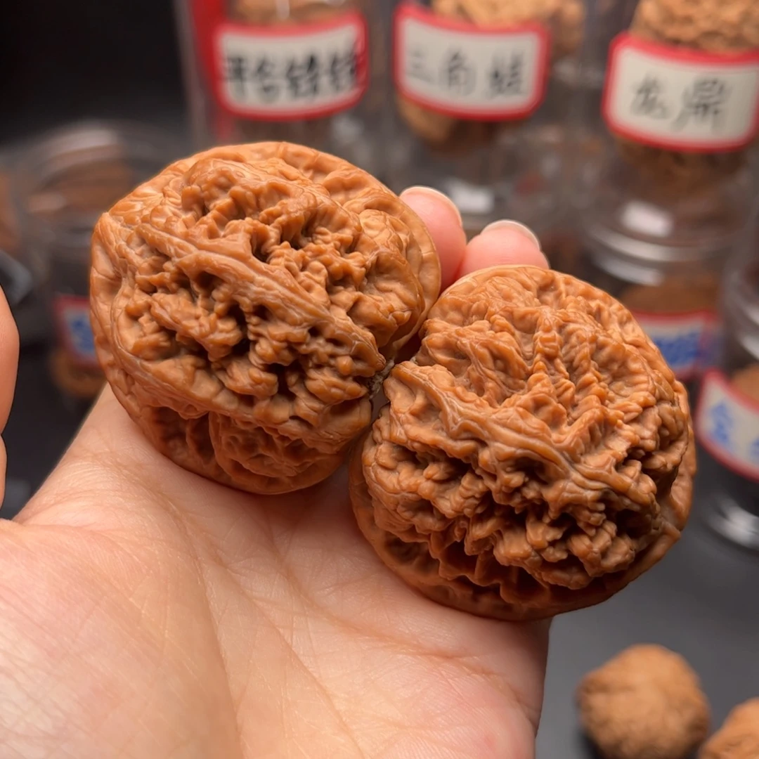 文玩核桃把件47三角筋全品毕业