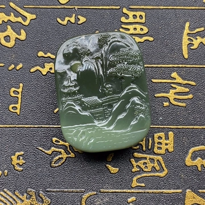 羽***赫和田玉未镶嵌手链