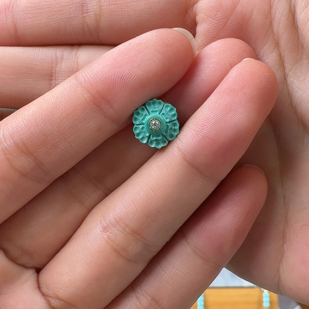 ****寒绿松石未镶嵌珠宝奇石