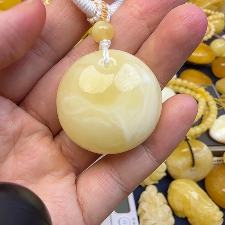 未镶嵌颈饰蜜蜡天然蜜蜡