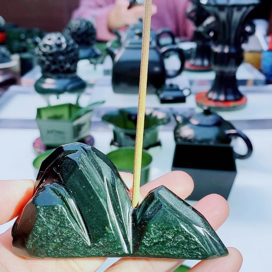 未镶嵌和田玉摆件