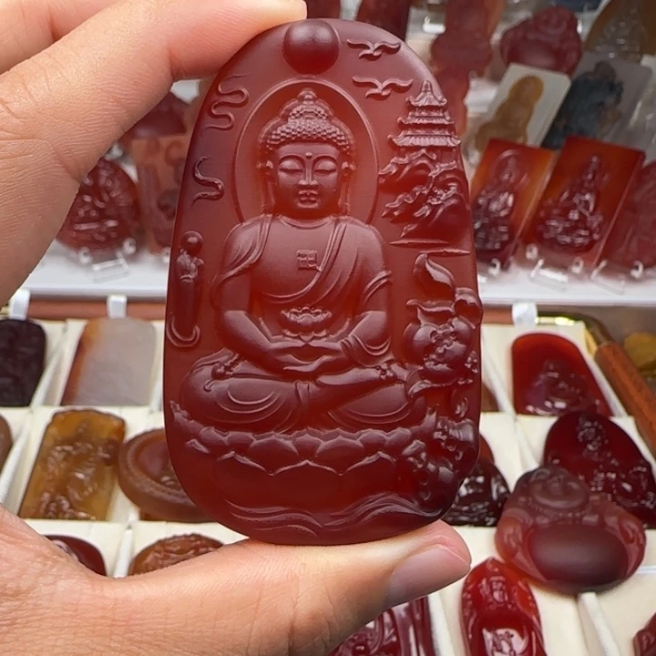 借***块玛瑙/玉髓未镶嵌颈饰