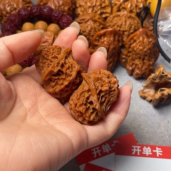 泉***文玩核桃吊坠鸟儿