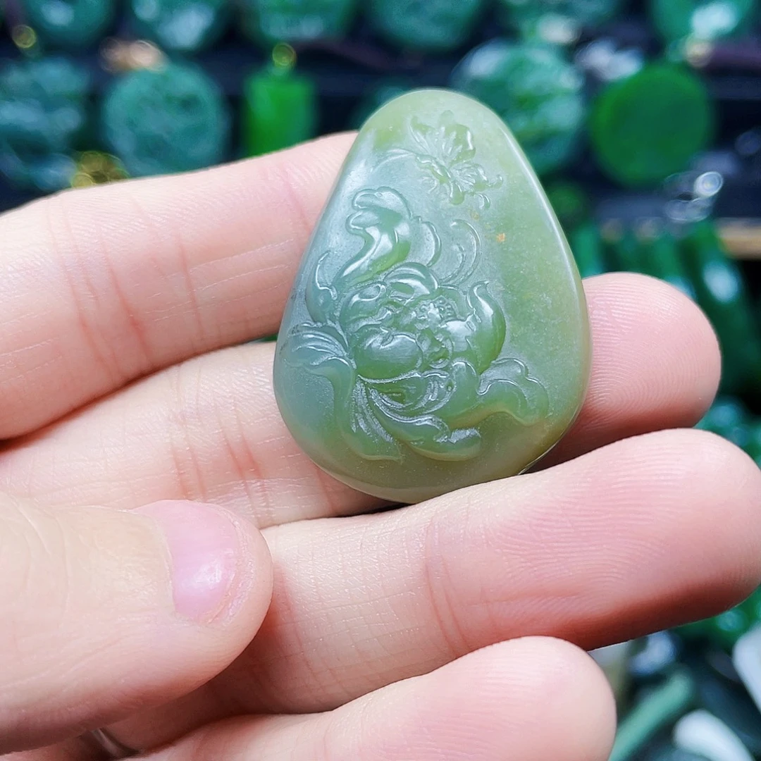 和田玉未镶嵌珠宝半成品