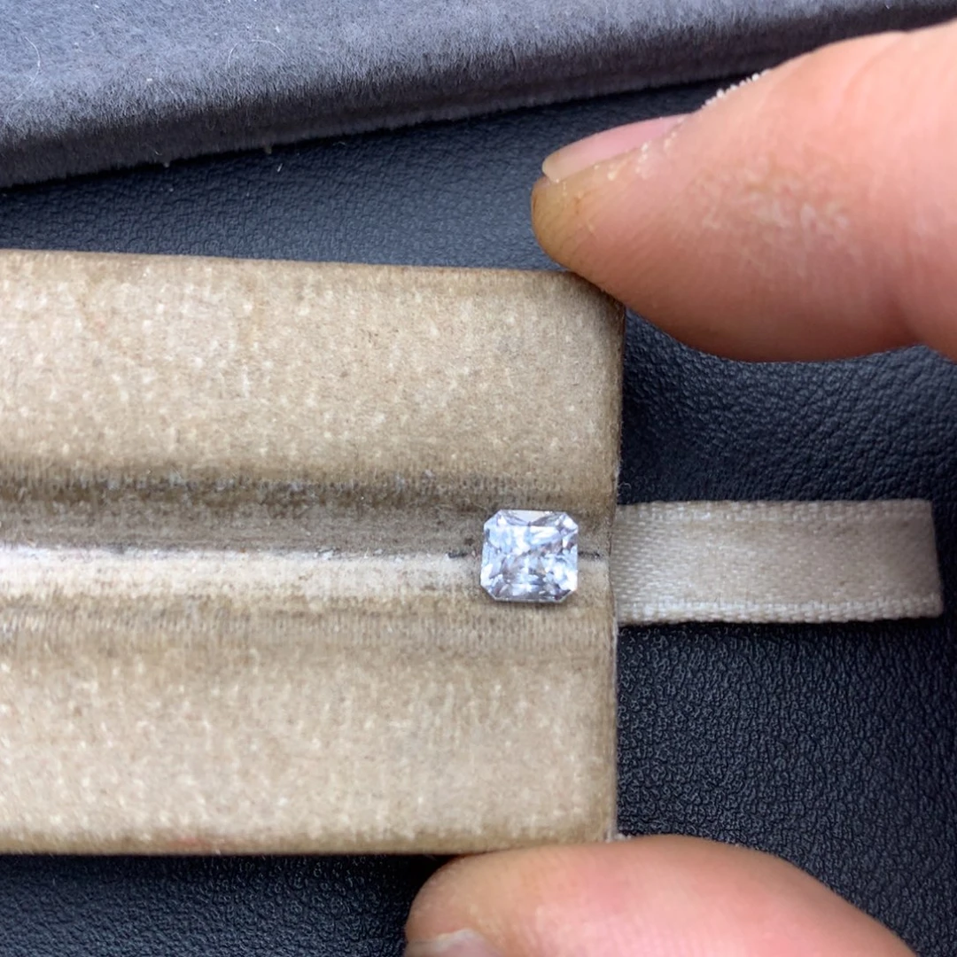 裸石蓝宝石1.04ct