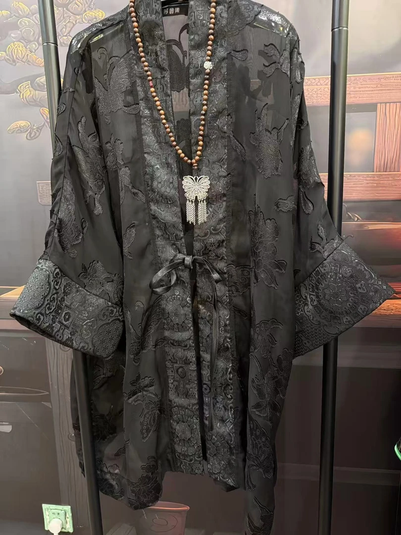 等闲集剪花防晒上衣外套黑色