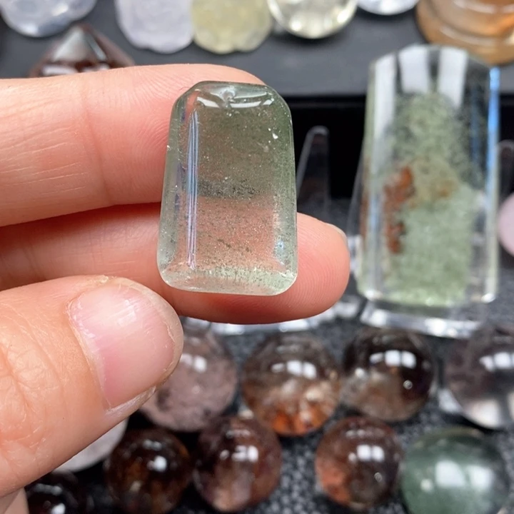 未镶嵌颈饰水晶o****p水晶