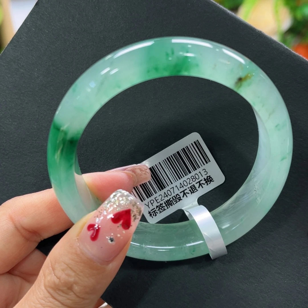 石英质玉手镯未镶嵌➕周周55.3