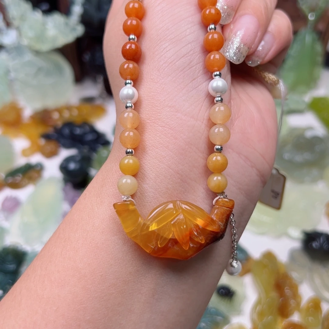 未镶嵌蛇纹石玉颈饰