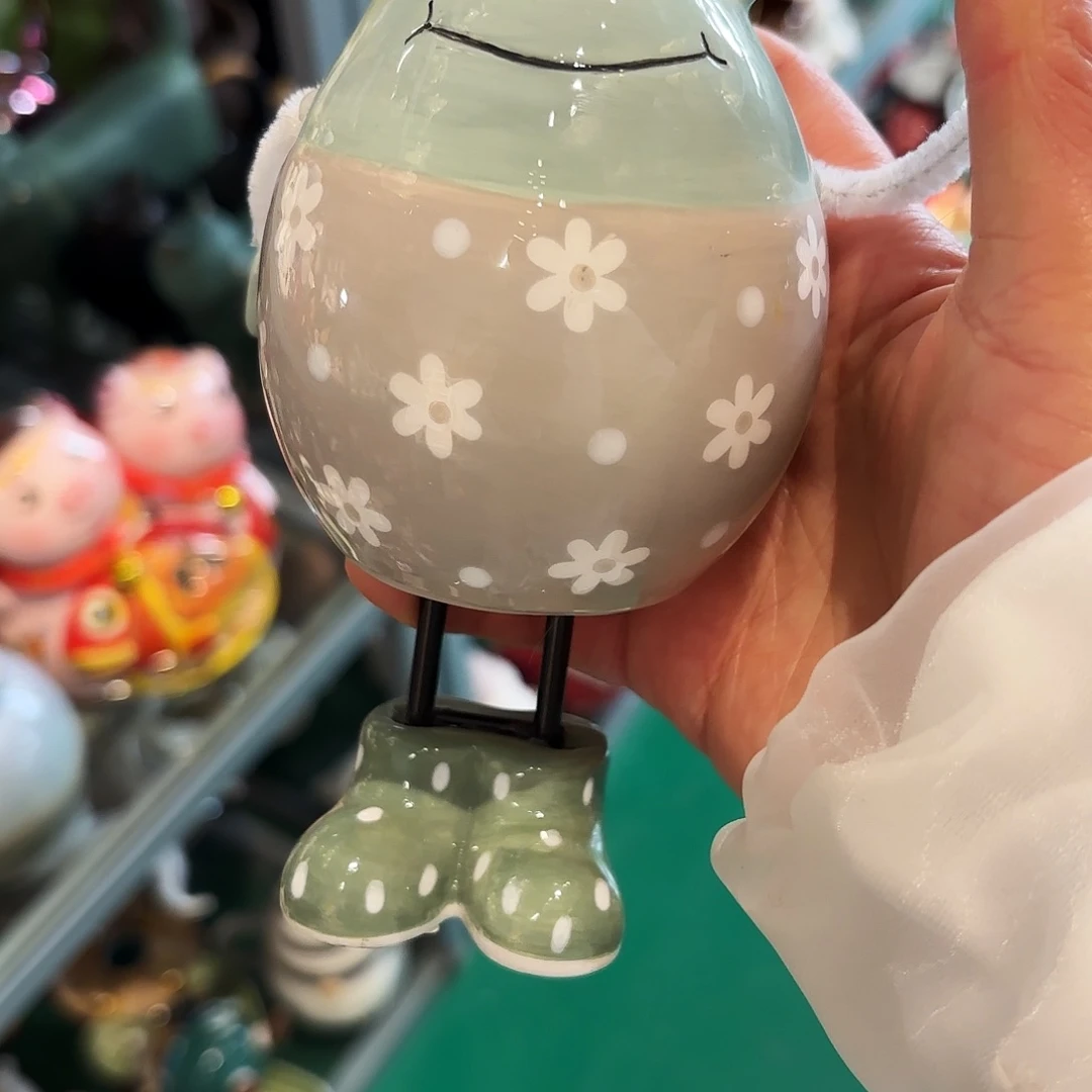皮***白陶瓷艺术设计中心