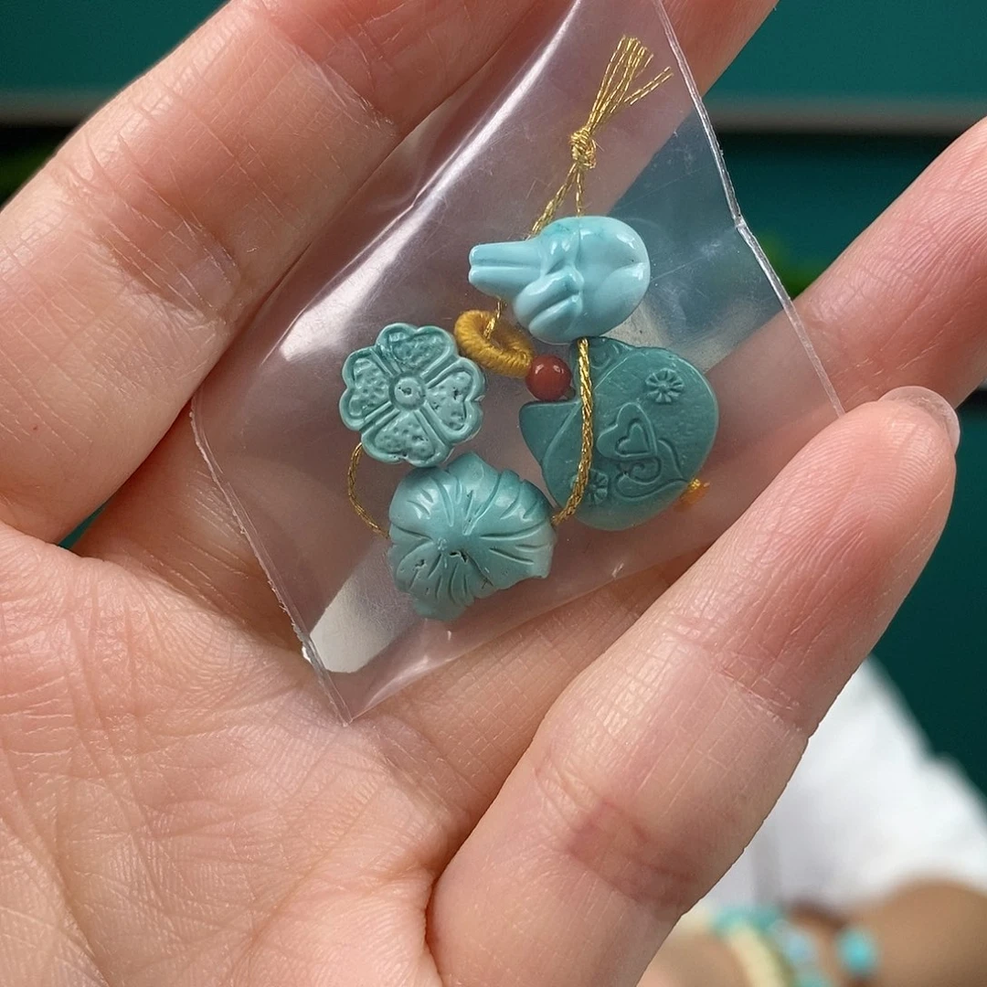 未镶嵌绿松石珠宝奇石