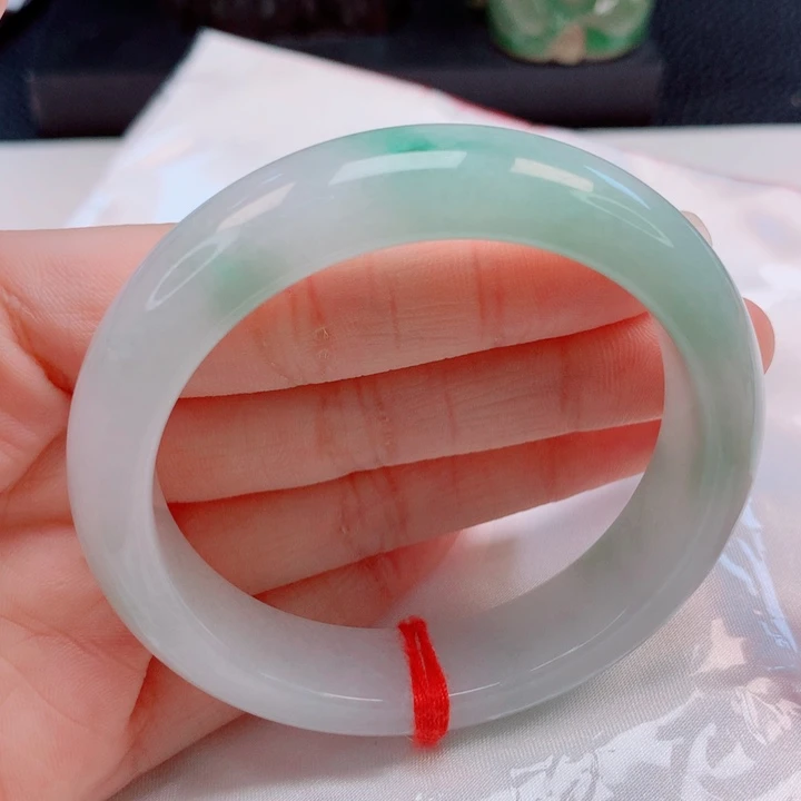 翡翠未镶嵌手镯53圈