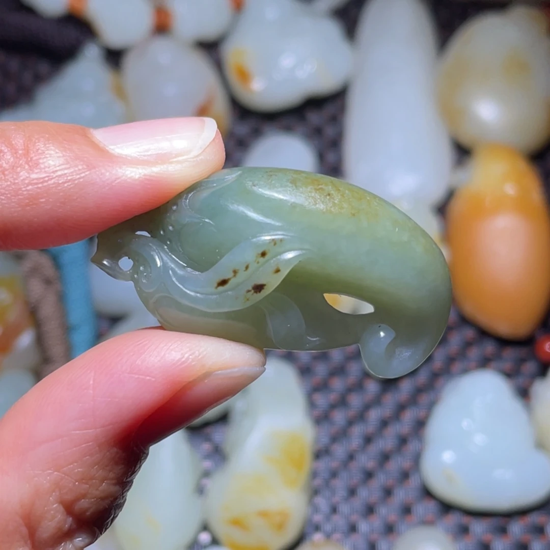 和田玉未镶嵌挂件不**夫