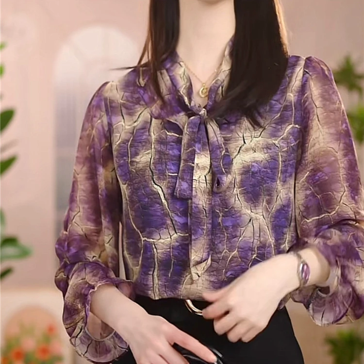 紫色上衣女长袖春秋新款法式漂亮蝴蝶结小衫妈妈洋气印花雪纺衬衫