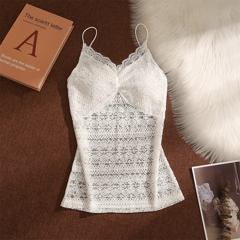 法式纯欲蕾丝吊带背心女夏外穿薄款2025新款性感镂空打底无袖上衣