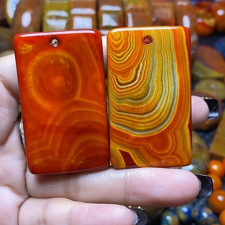 加***贝玛瑙/玉髓未镶嵌颈饰