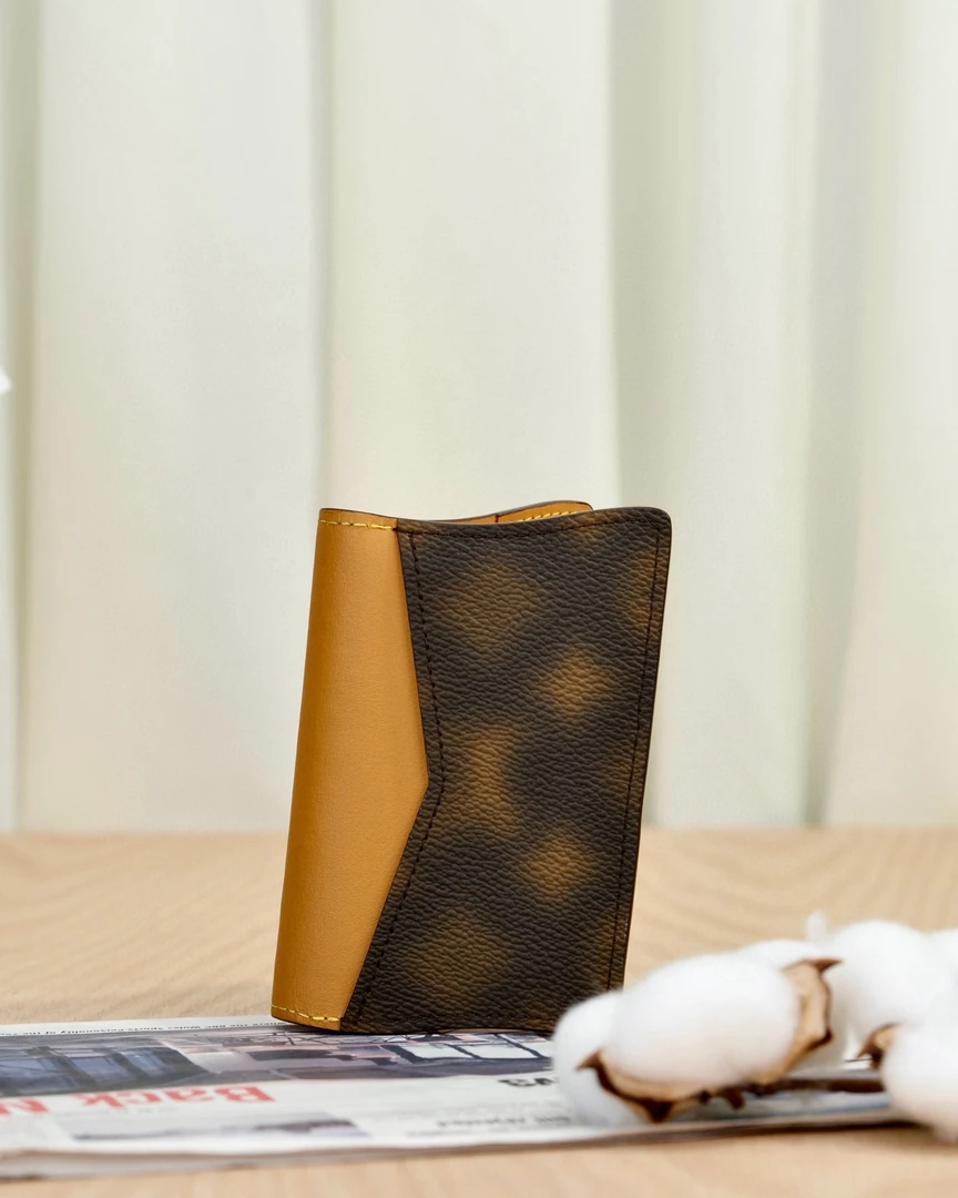 99新 LouisVuitton/路易威登 7103 Lv 模糊钱包