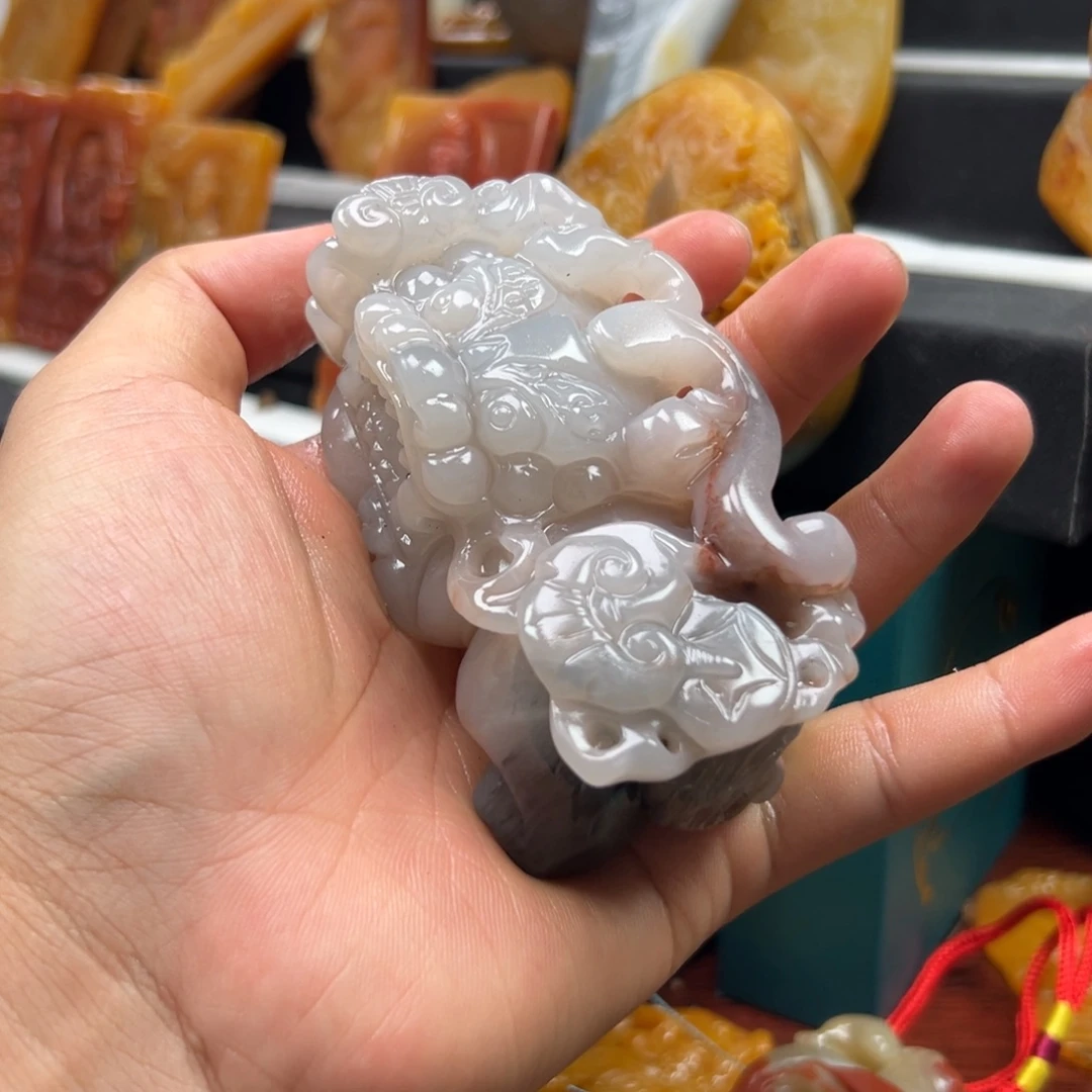 石英质玉（黄龙玉）未镶嵌黄龙玉