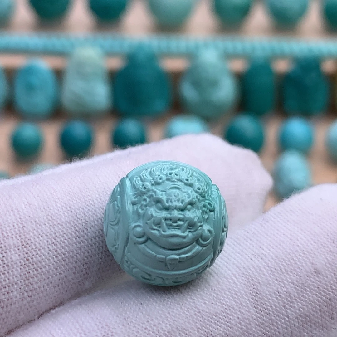 绿松石未镶嵌珠宝奇石原矿绿松石大黑天圆珠