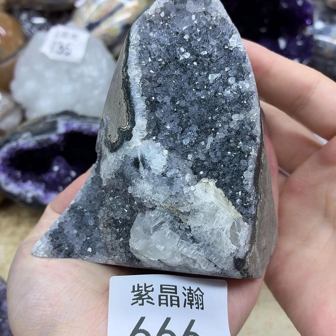 水晶未镶嵌大型摆件（非配饰）