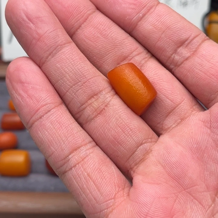 ゛***࿐琥珀未镶嵌裸石蜜蜡马蹄