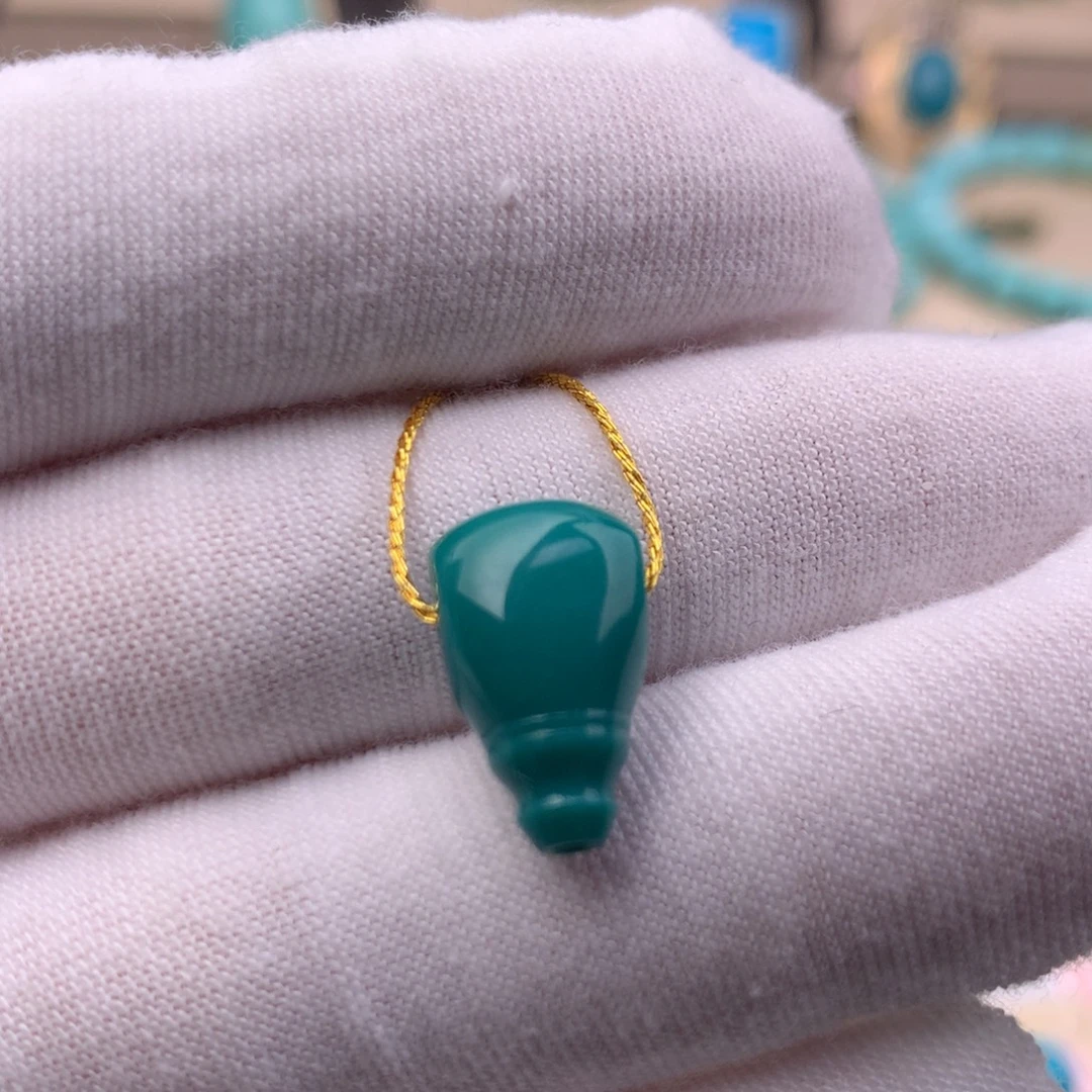 绿松石未镶嵌珠宝奇石9