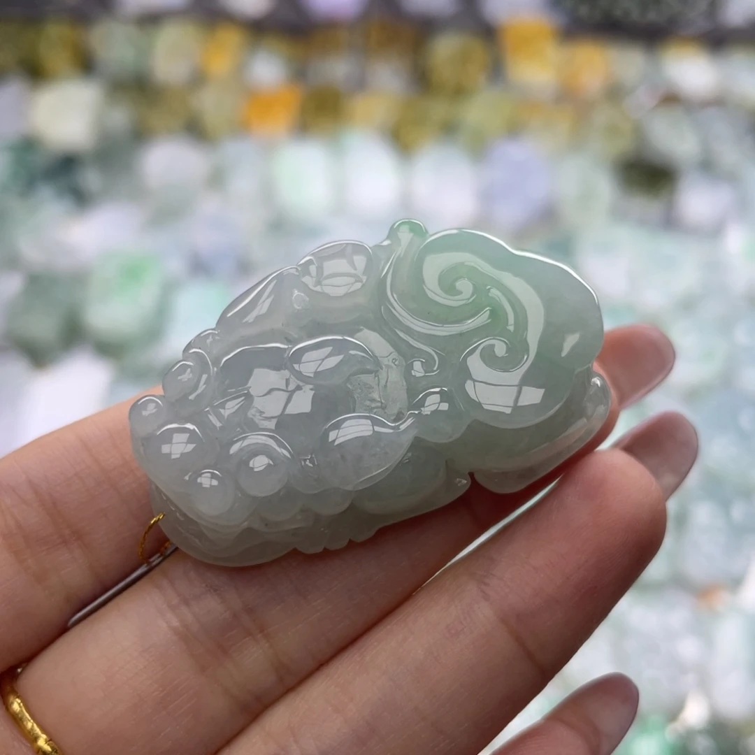 颈饰未镶嵌翡翠貔貅31