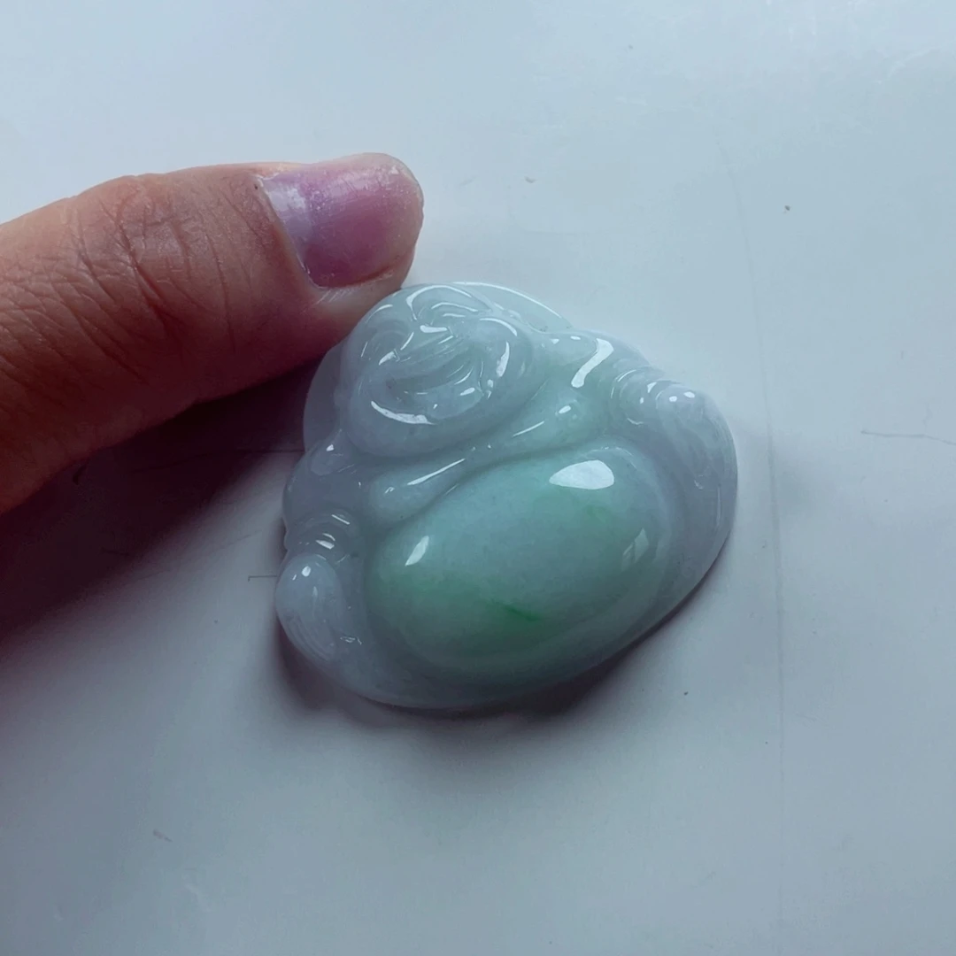 翡翠未镶嵌颈饰泡**?佛公