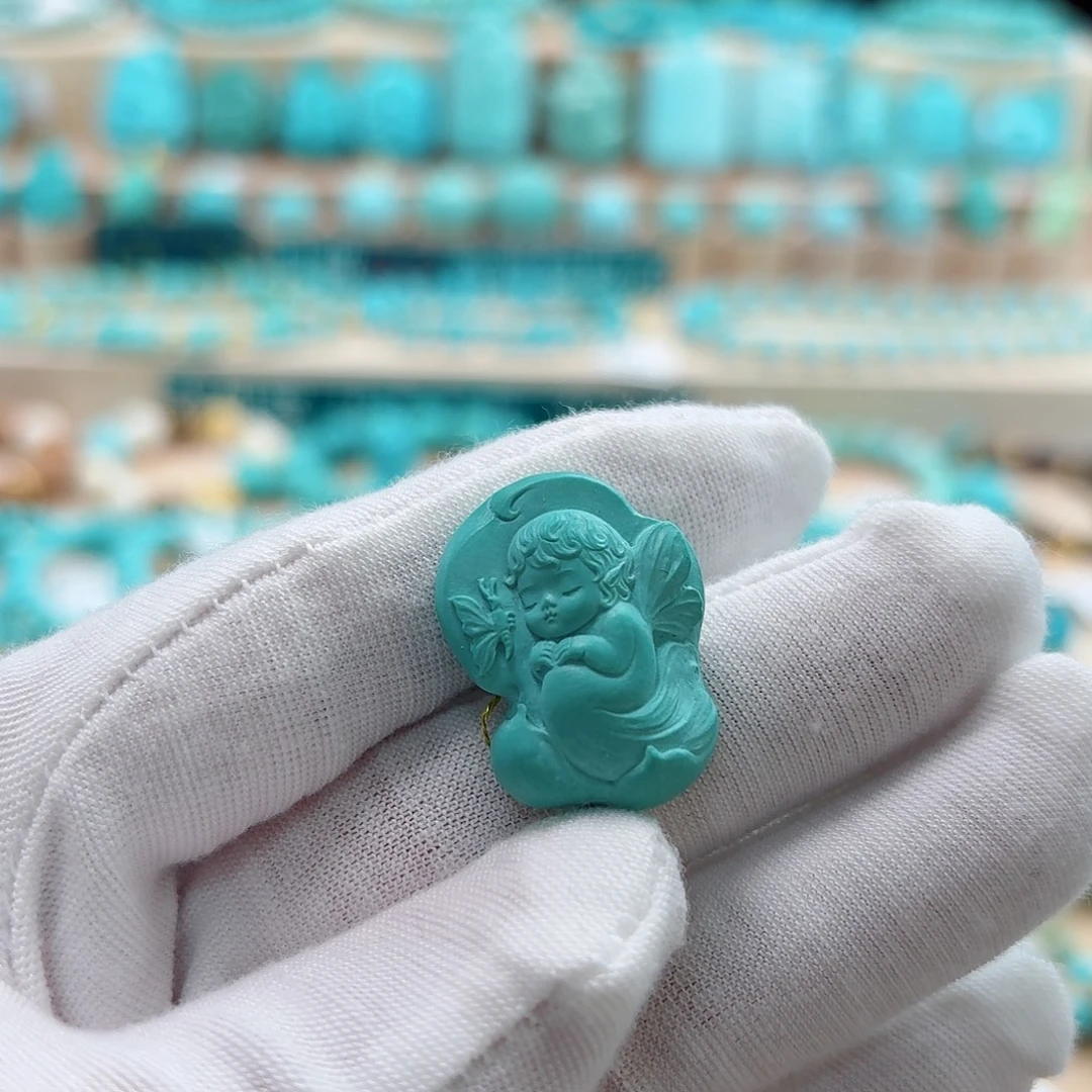 绿松石未镶嵌珠宝奇石