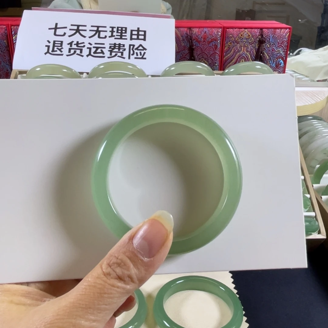 东陵石未镶嵌手镯50