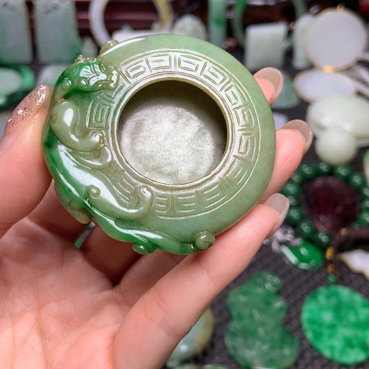 用***0翡翠未镶嵌挂件清