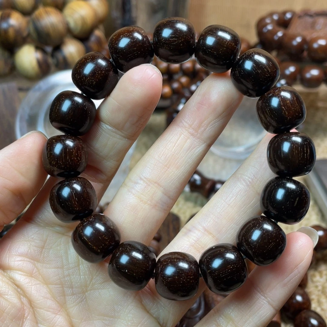 贡木其他美***子巴布亚新几内亚