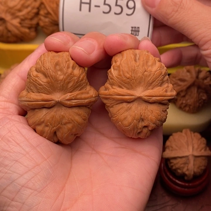 突***我桃核把件元宝43….