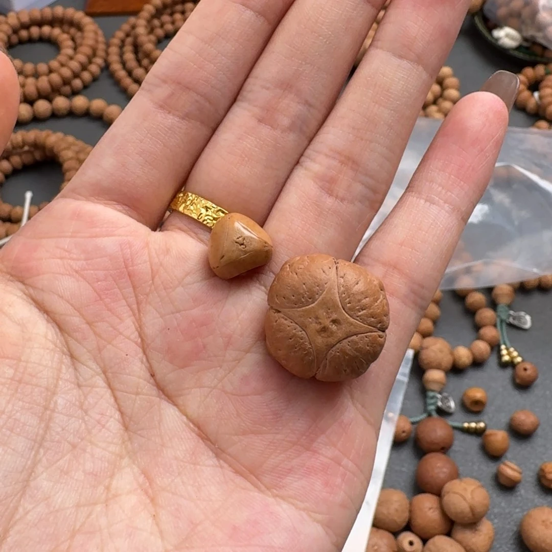 正***我凤眼菩提吊坠20/15麒麟三通