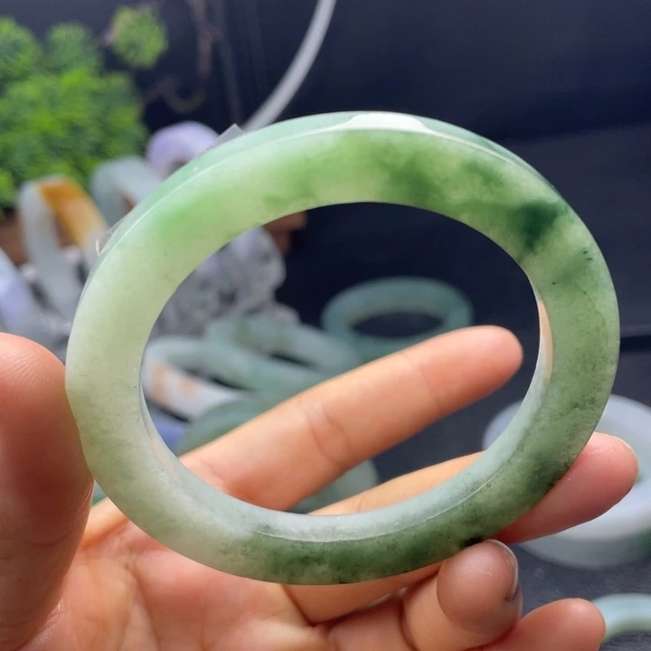 定制翡翠不退不换未镶嵌