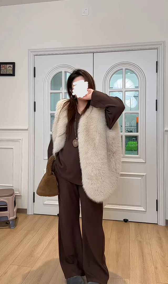 小卓 韩系慵懒风环保皮草马甲66022V领上衣阔腿裤套装66012