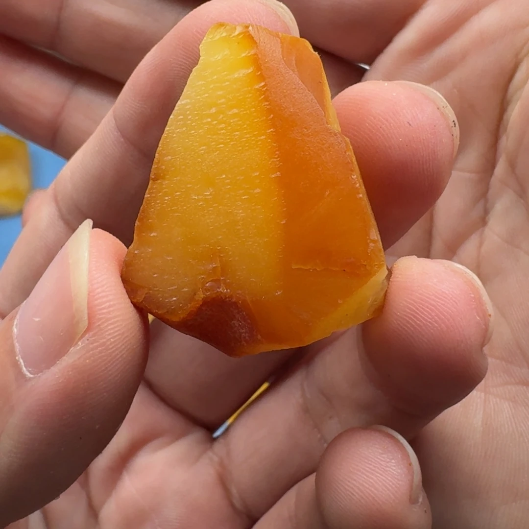 定制琥珀未镶嵌蜜蜡定制