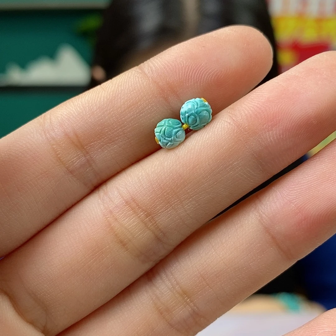 绿松石未镶嵌珠宝奇石