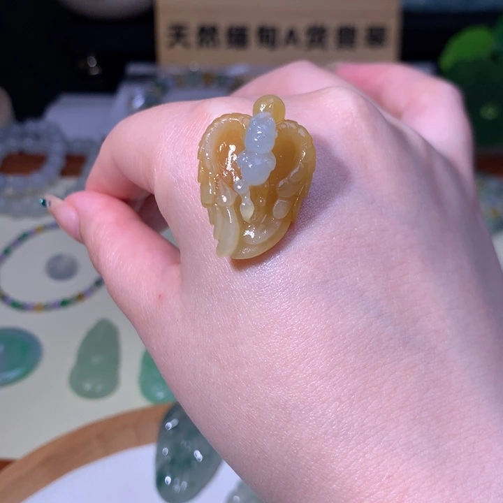 未镶嵌定制翡翠天使宝宝龙