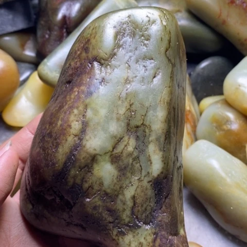 未镶嵌和田玉（糖玉）挂件