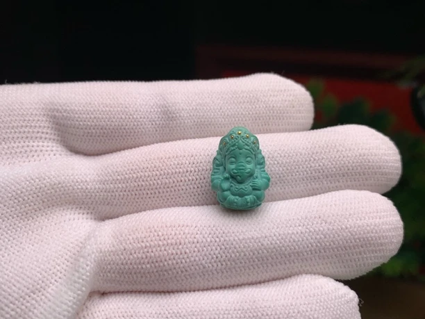 天然原矿无水无油绿松石象神