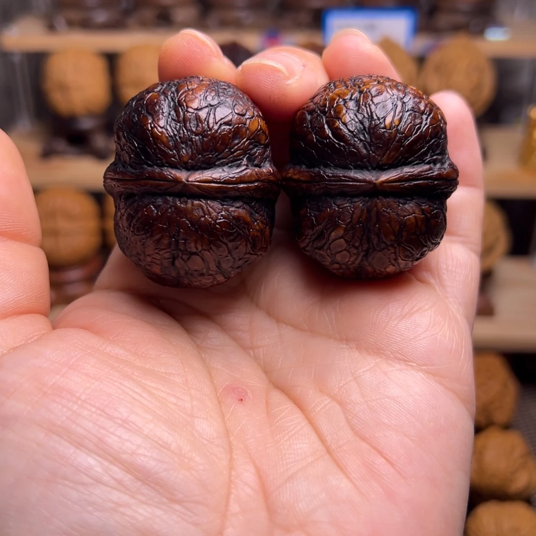 聪***哥文玩核桃把件1w七彩萌萌包41尺