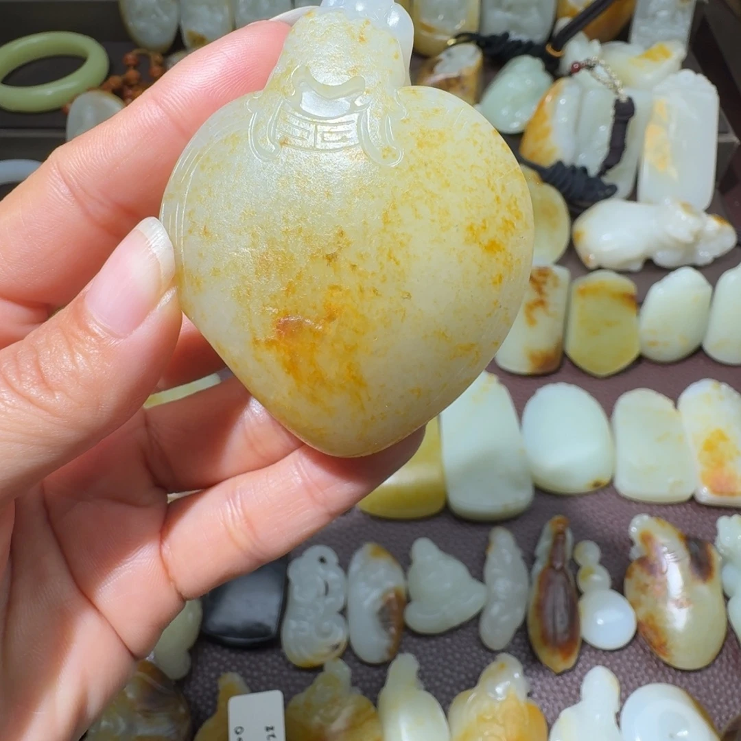 和田玉未镶嵌吊坠(不含链)