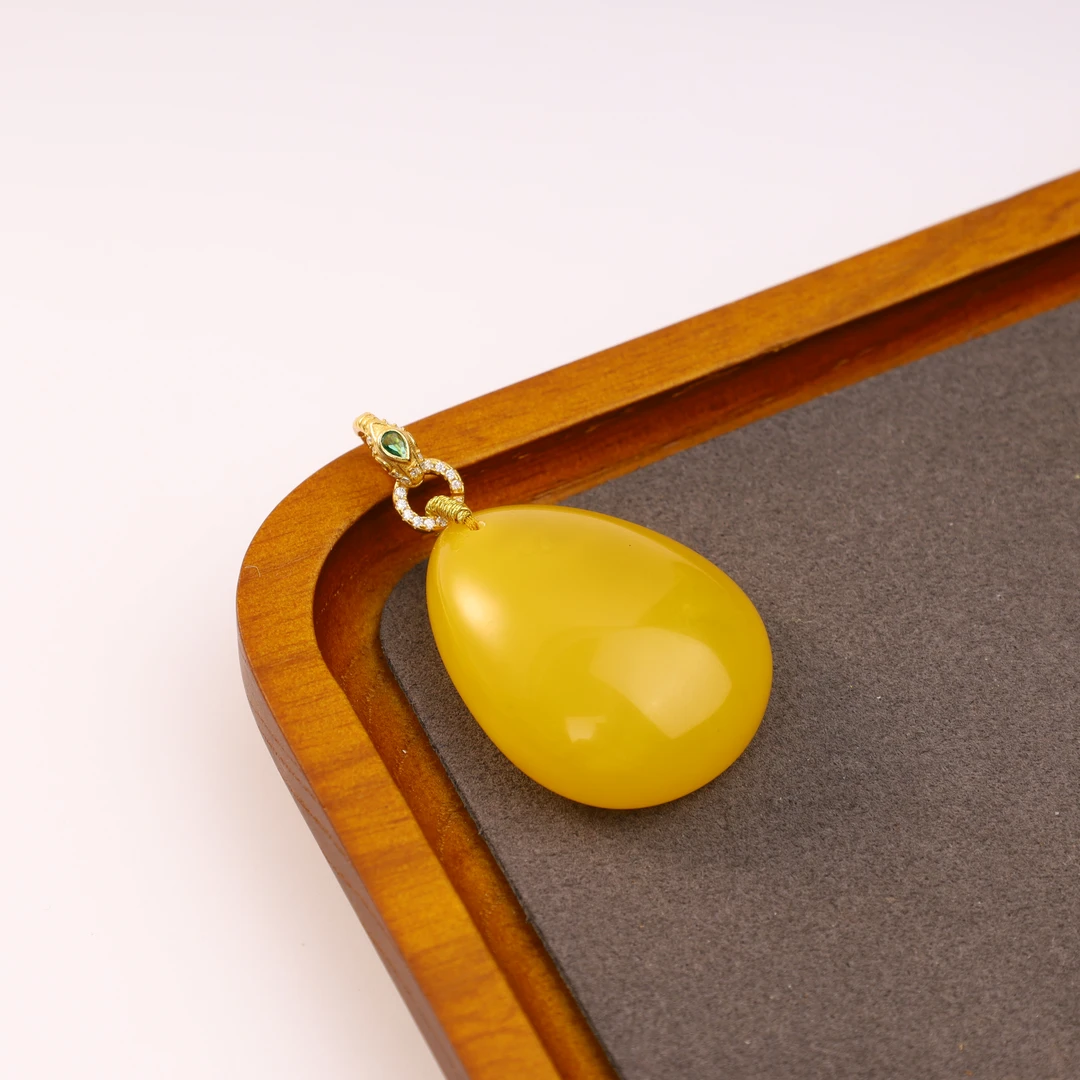 【心如珠宝赐福】蜜蜡水滴吊坠SH002567