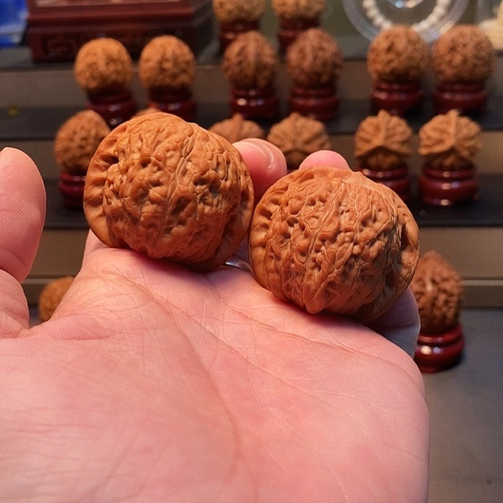 t***y把件桃核44尺血麒麟